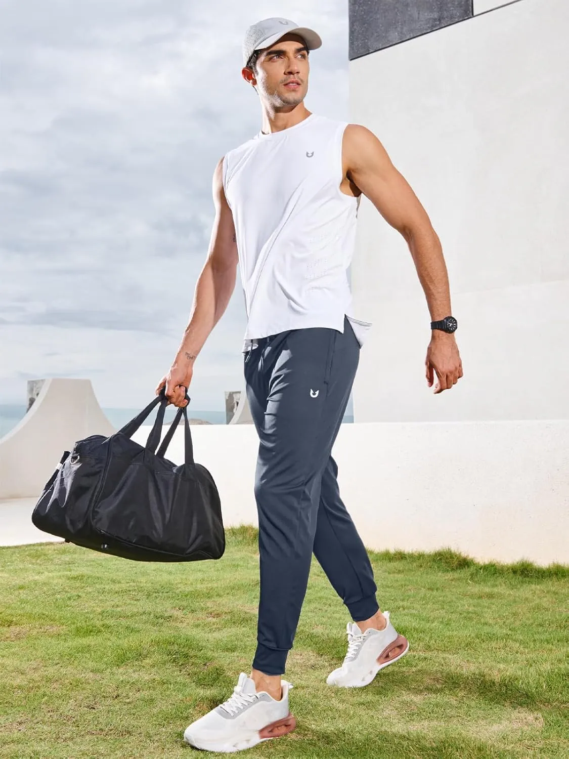 NORTHYARD Men's Joggers Pants with Zipper Pockets Lightweight Sweatpants Athletic Running Workout Track Pants for Men